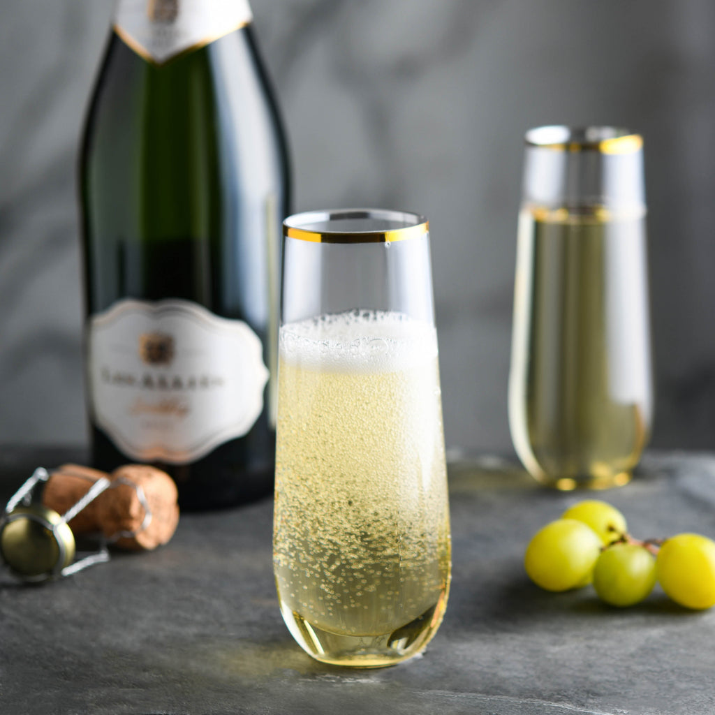36 Pack Plastic Stemless Champagne Flutes, 9 oz Clear Drinking & Toasting Glass with Elegant Gold Rim, Disposable Drinkware for Wine, Cocktails, Sparkling Water, Mimosas